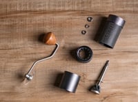 طاحونة J-Max اليدوية من 1Zpresso