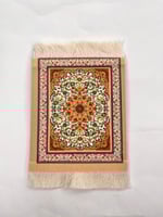 كوستر بشكل سجادة