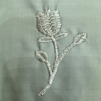 تطريز زنبق