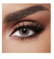 عدسات لاصقه في محلول معقم نيفي من ديفا