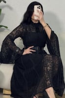 فستان ميدي دانتيل مع الحزام على الخصر