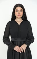 فستان طويل سهرة الصدر مطرز بكسرات