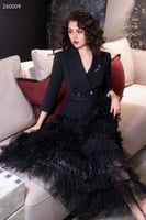 فستان طويل فخم وراقي مزين بحزام