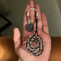 سبحة اسود شفاف( غير قابله للنحت)