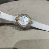 ساعة بوشرون ذهبيه وستراب جلد العجل ابيض - الحجم 32...