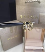 حلق الثعبان مع جزء الماس