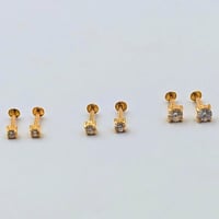 حلق الماس بـ3 مقاسات - Damoind Earrings with 3 Siz...