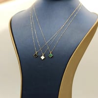 Van Cleef Design Necklace 18k Gold