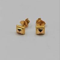 حلق ذهب عيار 21 - 21K Gold Earrings