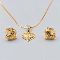 طقم ذهب عيار 18 - 18K Gold set Heart shape