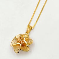 Necklace 21k Gold - عقد بتعليقة روز عيار 21
