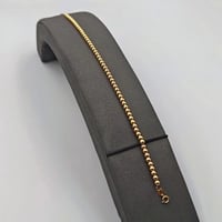 اسوارة ذهب عيار 18