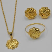 طقم ذهب عيار 18 - 18K Gold Set