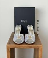 صندل نسائي كلاسيكي - Chanel