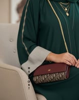 حقيبة يد نسائية ماركة/ Carolina Herrera