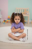 طقم بناتي بلوزة-تنورة