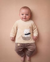 بيجامة بيبي اولادي قطيفة مطرزة دبدوب صياد في زورق