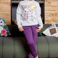 بيجامة بناتي طباعة دبدوبة وكلمة HELLO WINTER