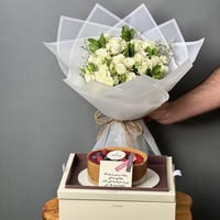 تشيز كيك وباقه ورد