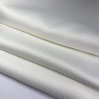 أبيض العاج البلوري - 3D