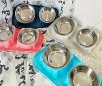 صحن اكل ستيل مزدوج للقطط والكلاب الوان متنوعه