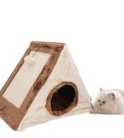 كوخ للنوم بداخلية من الفرو المريح مع خداشة جانبية...