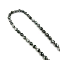 سبحة فضة وعقيق يشم – 99 خرزة (6 مم) مطعّمة بالفضة