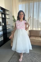 فستان بناتي ابيض سهرات مزين بزهور S01056