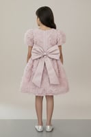 فستان بناتي وردي بتصميم ورد بارز 7305