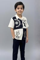 قميص أولادي أبيض وأسود بتصميم مطبوع عصري 4171