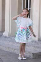 بلوزة بناتي بيضاء باكمام مكرنشة 7110