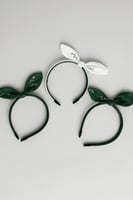 مجموعة اطواق شعر بناتي اخضر وابيض اليوم الوطني 95