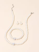 مجموعة مجوهرات بناتي من القلائد والأساور والأقراط...