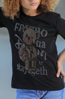 تي شيرت ولادي اسود رسمه دب على الصدر 2868