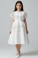 فستان بناتي أبيض أنيق بتطريز ناعم وأكمام تولS01262