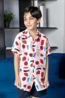 قميص اطفال ابيض متعدد الاشكال 2842