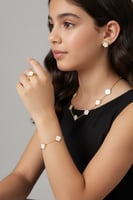 1 طقم هدية مجوهرات للفتاة - 1 قلادة معلق بشكل شبه...