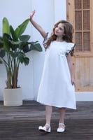 فستان ابيض باطراف سودة 7153