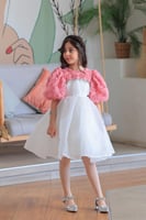 فستان بناتي أبيض بتطريز فاخر S01154