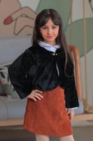 جاكيت بناتي لون اسود 7J