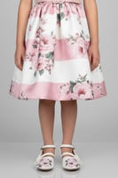 حذاء بناتي أبيض مزين بورود وردية وربطة جانبية S-00...