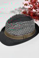 (قبعة اطفال بشبك بلون الرصايhat008