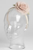 طوق ابيض بورده ابيض ولولوه بنات T-032