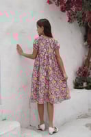 فستان زهري بطباعة ورود للبنات 7015