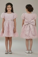 فستان بناتي وردي بتصميم ورد بارز 7305