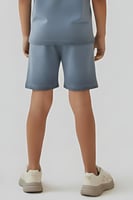 شورت ولادي رمادي بتصميم رياضي مريح 4035