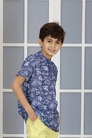 تي شيرت اطفال ازرق مشجر 2900