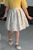 تنورة بنات مطبوعة بتصميم زهري ناعم7177-