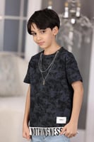 تي شيرت ولادي اسود اكسسوارات على الصدر 2966