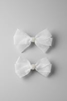 طوق شعر بناتي مع بكلة بلون ابيض T-035